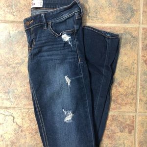 [hollister] 5R dark wash holey skinny jeans